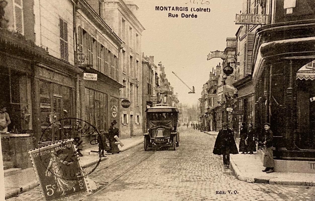 MONTARGIS MONTARGIS - BOUTIQUE bénéficie d'un emplacement de premier  ordre 4