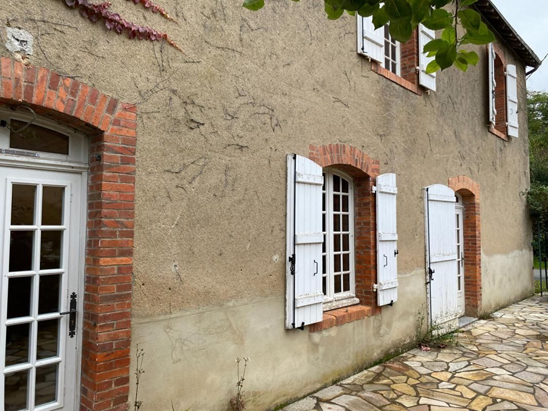 BOUERE Maison Bouère 4 pièce(s) 122 m2 avec dépendances 2