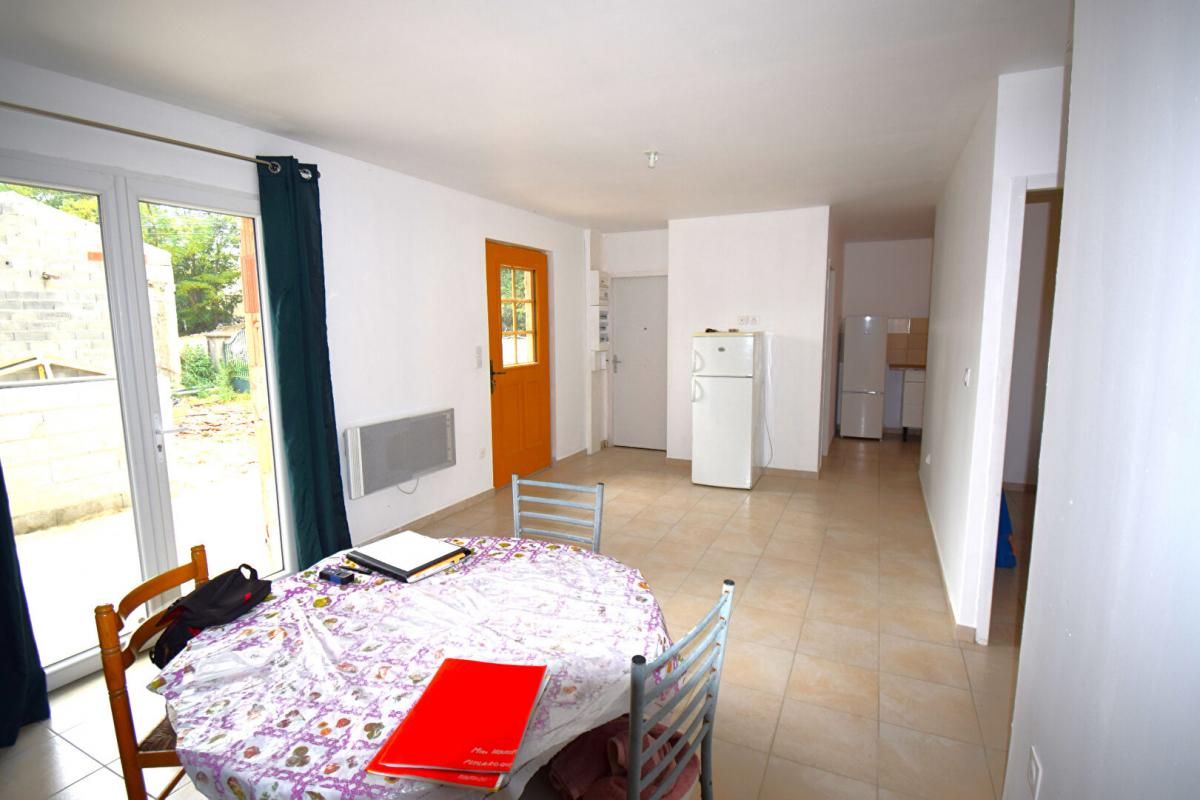 CAUSSADE Maison 55 m2 3 Pièces et 2 chambres avec terrasse 3