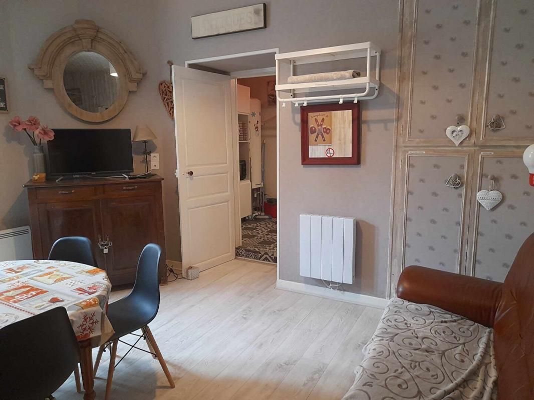 Lot de 2 appartements meublés. Appartement de 31m2 avec jardin et studio de 15m2