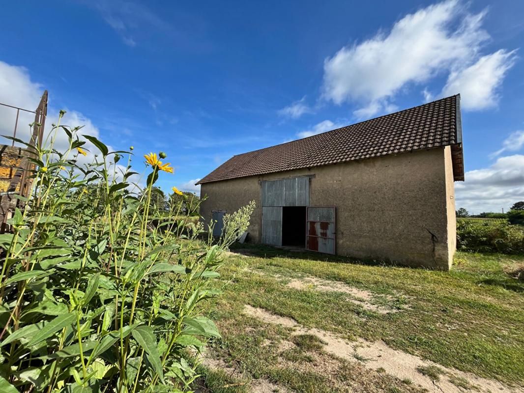 THIEL-SUR-ACOLIN Maison sans voisin proche 3