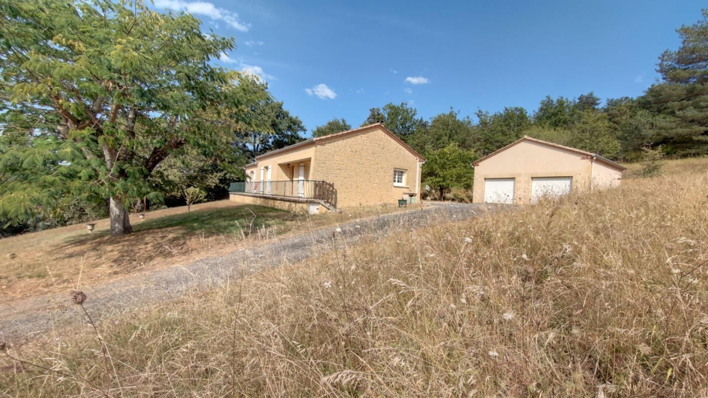 Maison 110 m2 de plain pied avec double garage