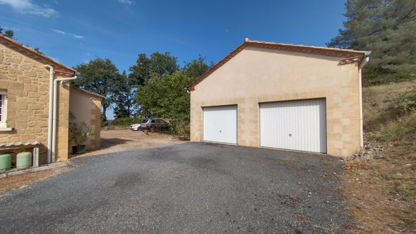 ALLES-SUR-DORDOGNE Maison 110 m2 de plain pied avec double garage 3