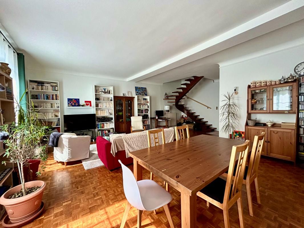 PERIGUEUX A VENDRE appartement au coeur de la ville de PERIGUEUX 24000, 152 m² en duplex 3