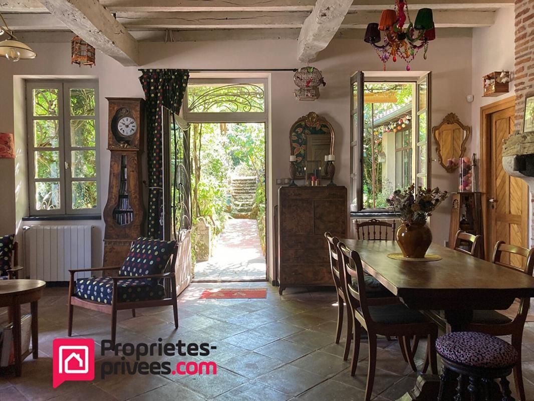 Maison en pierre sans travaux à Cahors avec jardin