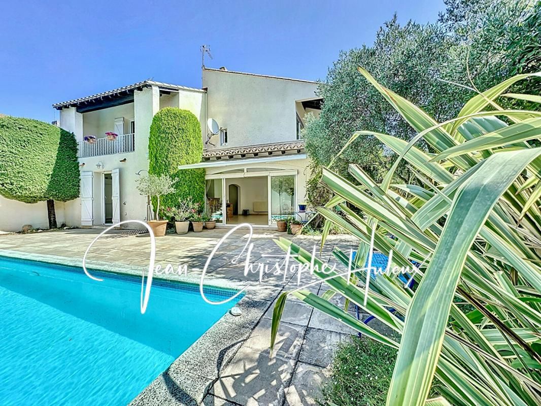 30230 BOUILLARGUES - Villa 5 pièces 156 m2 avec piscine