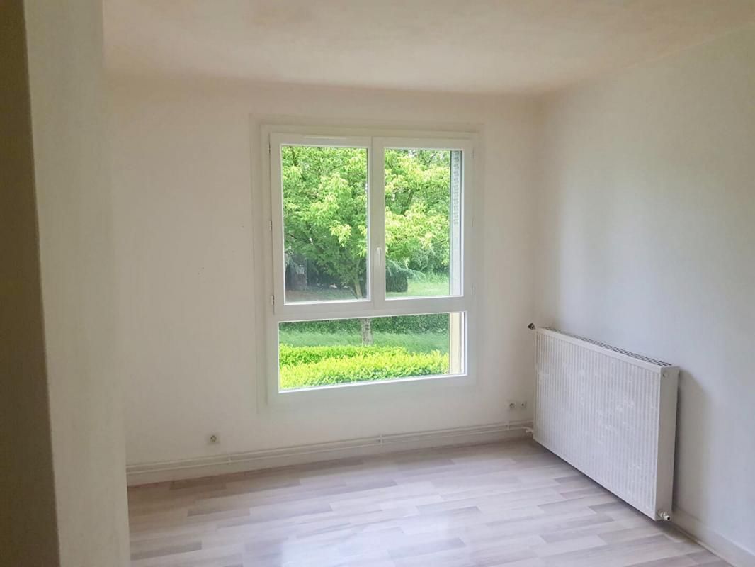 NEVERS Appartement Nevers 2 pièce(s) 44.24 m2 Idéal investisseur 3