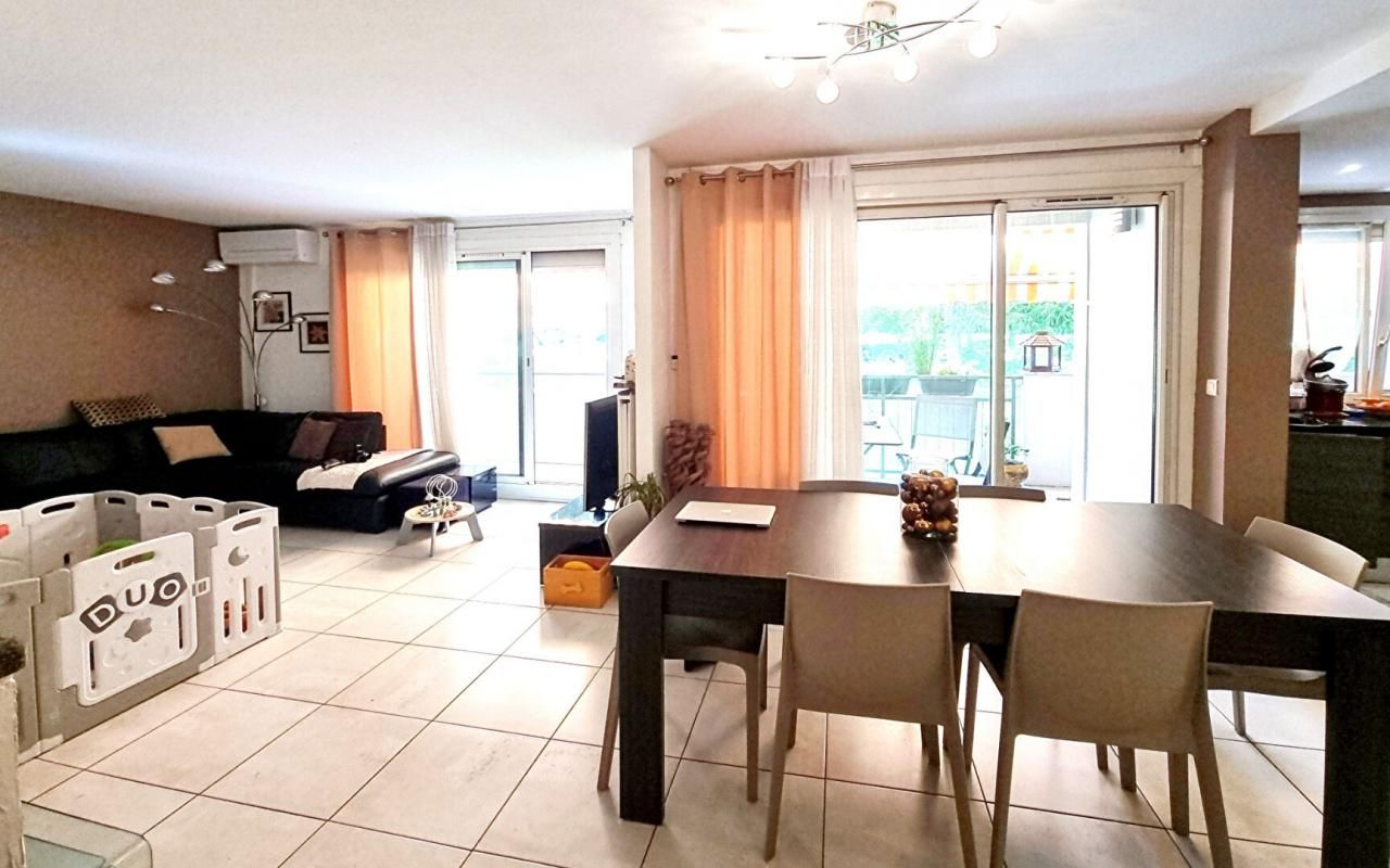 Oullins (69600), Appartement 4 pièces 80 m2 3ch, Parfait état, Au calme!