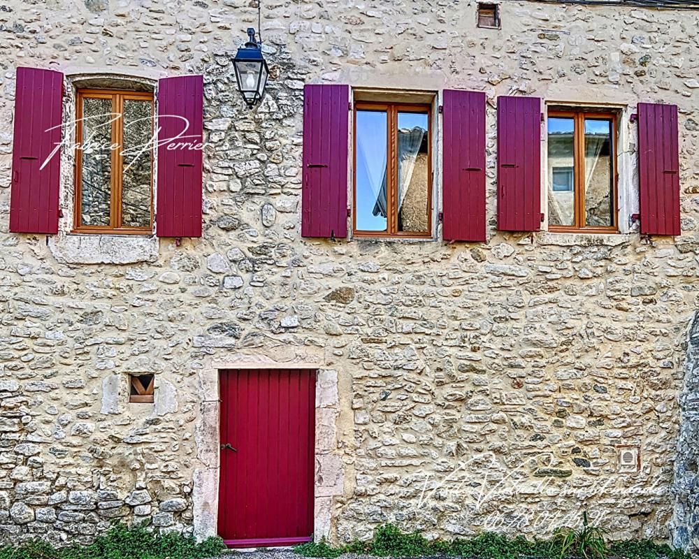 PORTES-EN-VALDAINE Maison en pierre 112m2 avec terrasse couverte 2