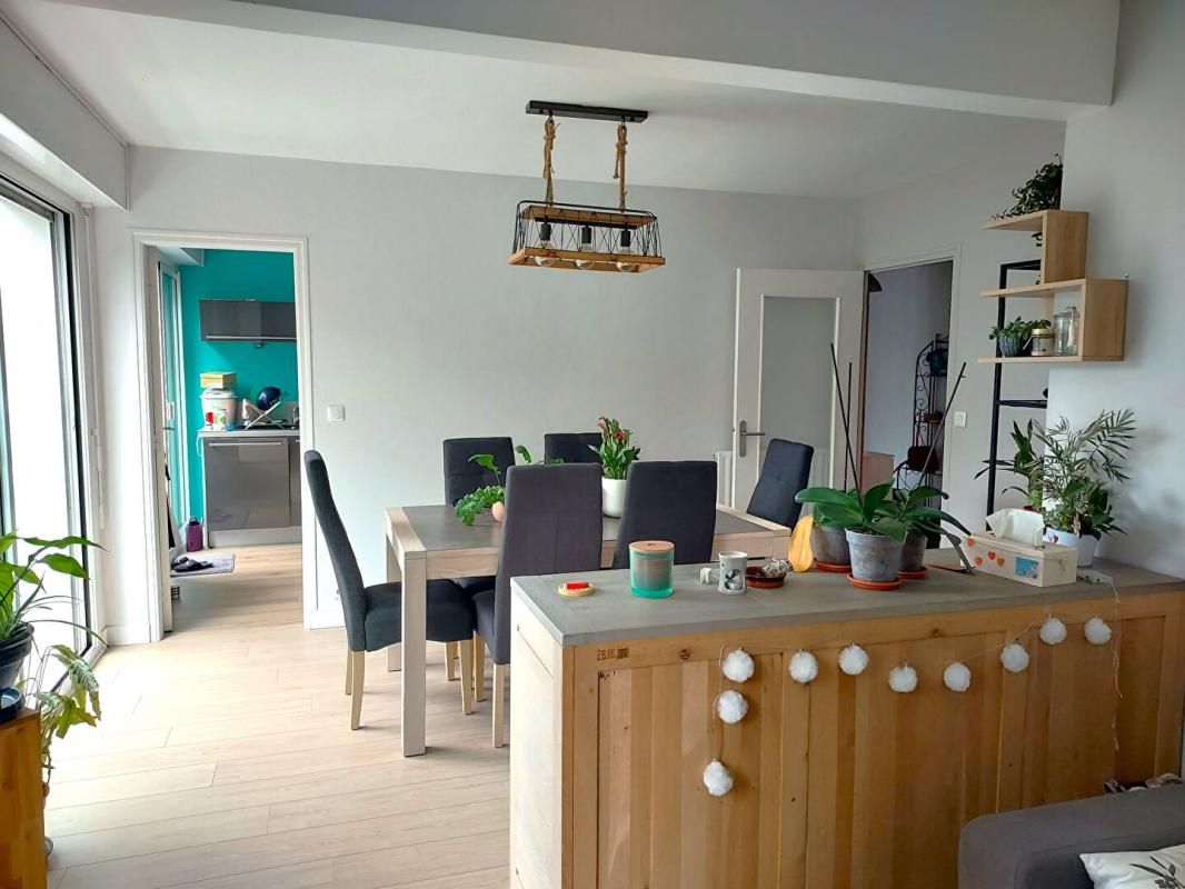 LORIENT Appartement Lumineux de 90m² avec Balcon 2