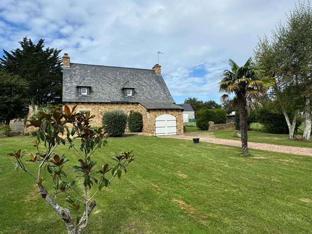 SAINT-ARMEL Maison Saint-armel 7 pièce(s) 163.30 m2 2