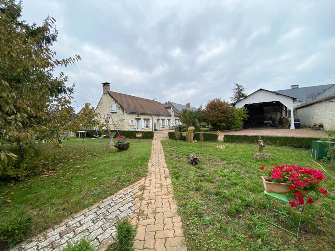 A VENDRE LONGERE  6 pièce(s) 148 m2 - VARENNES SUR LOIRE 49730