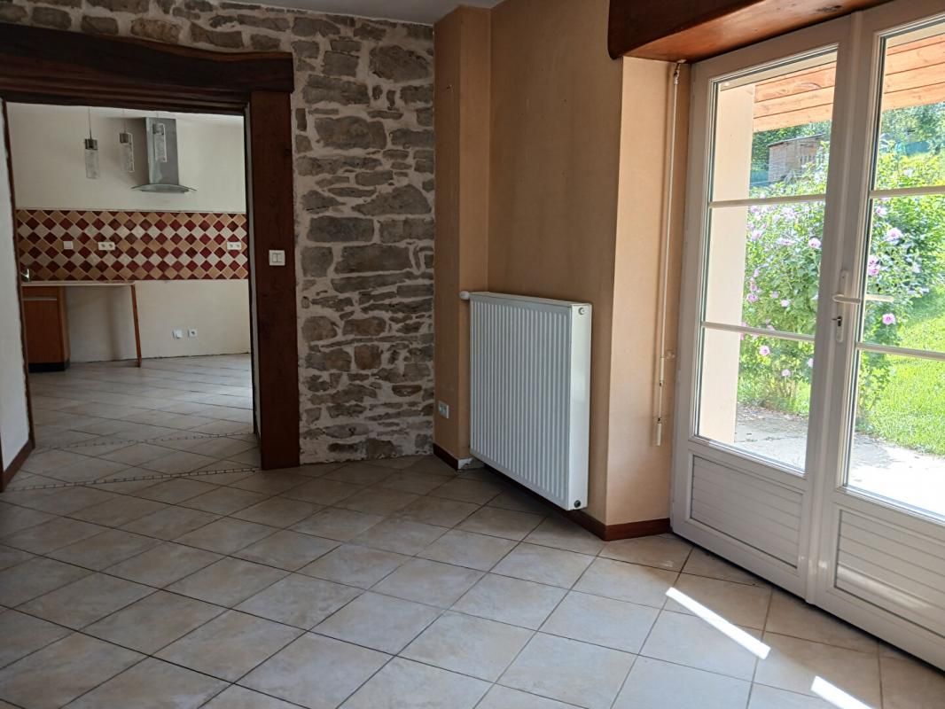 LONS-LE-SAUNIER Maison Lons Le Saunier 6 pièce(s) 112 m2 4