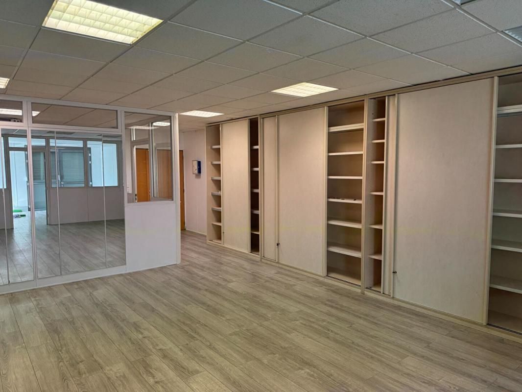 VILLENEUVE-D'ASCQ VILLENEUVE D ASCQ - BUREAUX  75 M² 2