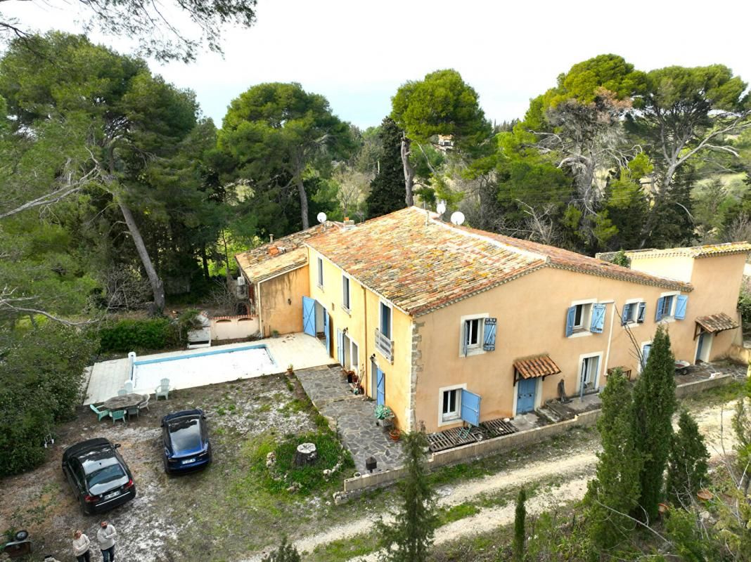 MAS Provençal de 310 M2 sur 16800 M2