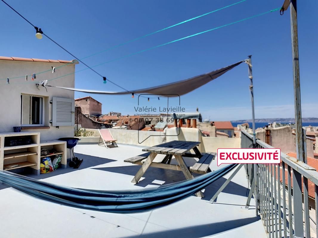 Marseille (13002) PANIER - Exclusivité - DUPLEX Dernier étage + TERRASSE VUE MER ET VILLE