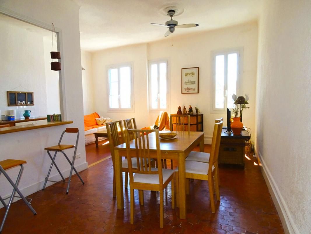 LA CIOTAT Appartement La Ciotat T3 vue Port 78 m2 3