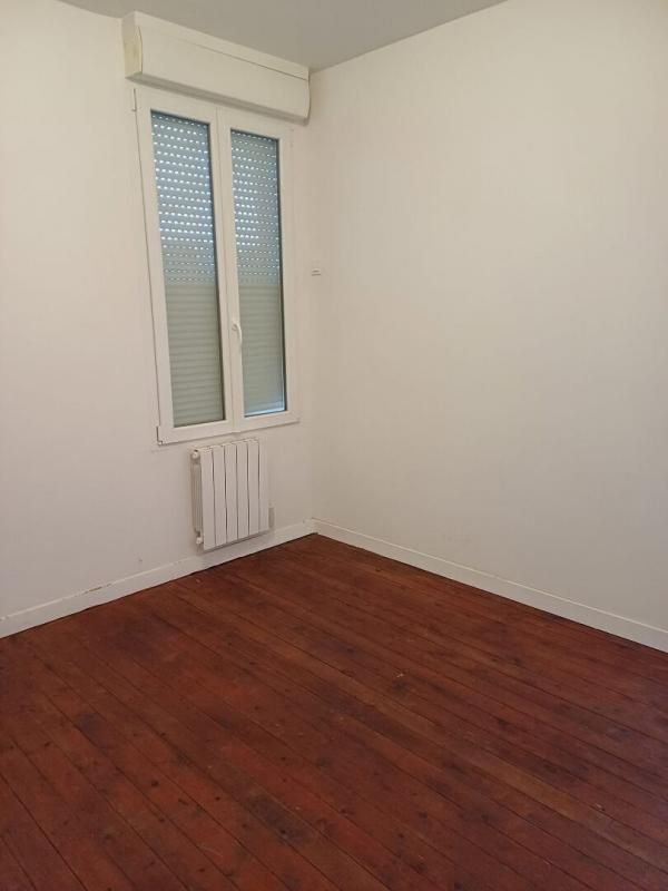 MOYENCOURT APPARTEMENT T2 3