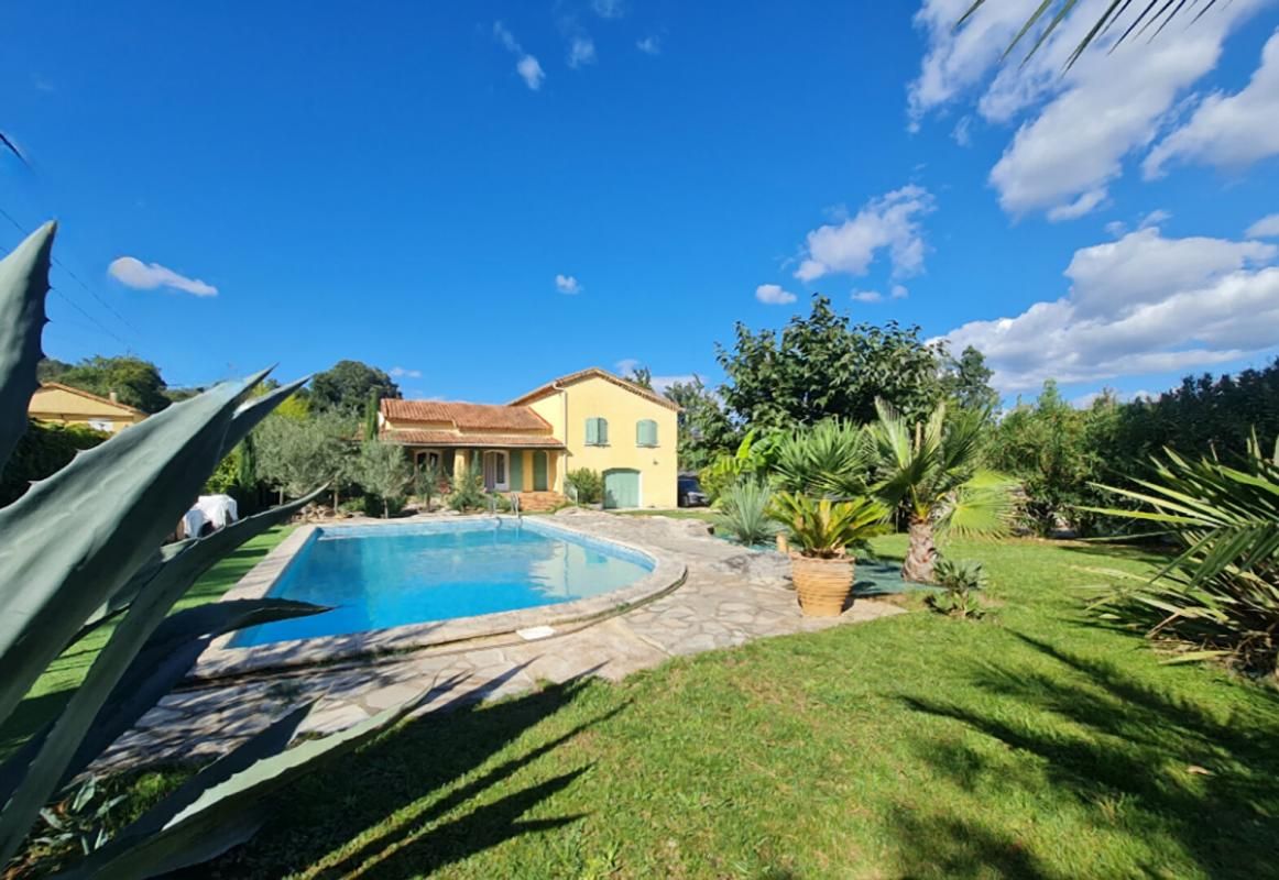 SAINT-MARTIN-DE-VALGALGUES VILLA TRADITIONNELLE DANS UN ECRIN DE VERDURE 1