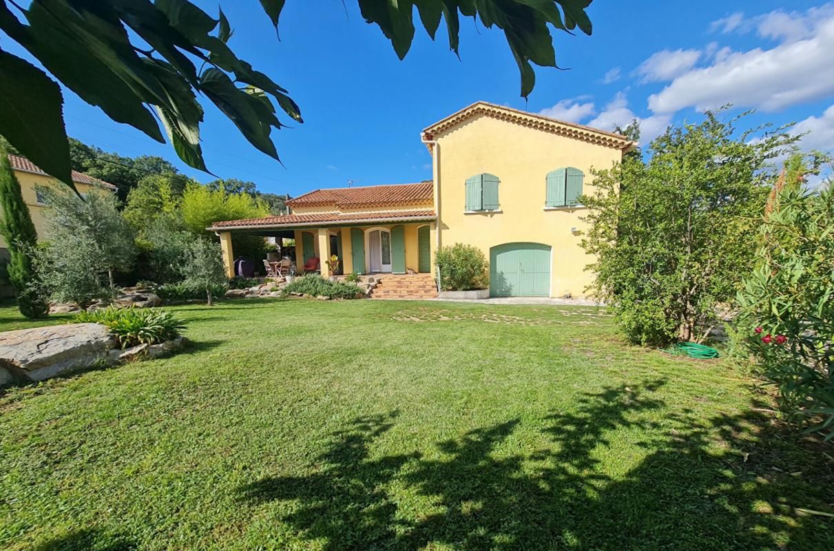 SAINT-MARTIN-DE-VALGALGUES VILLA TRADITIONNELLE DANS UN ECRIN DE VERDURE 2