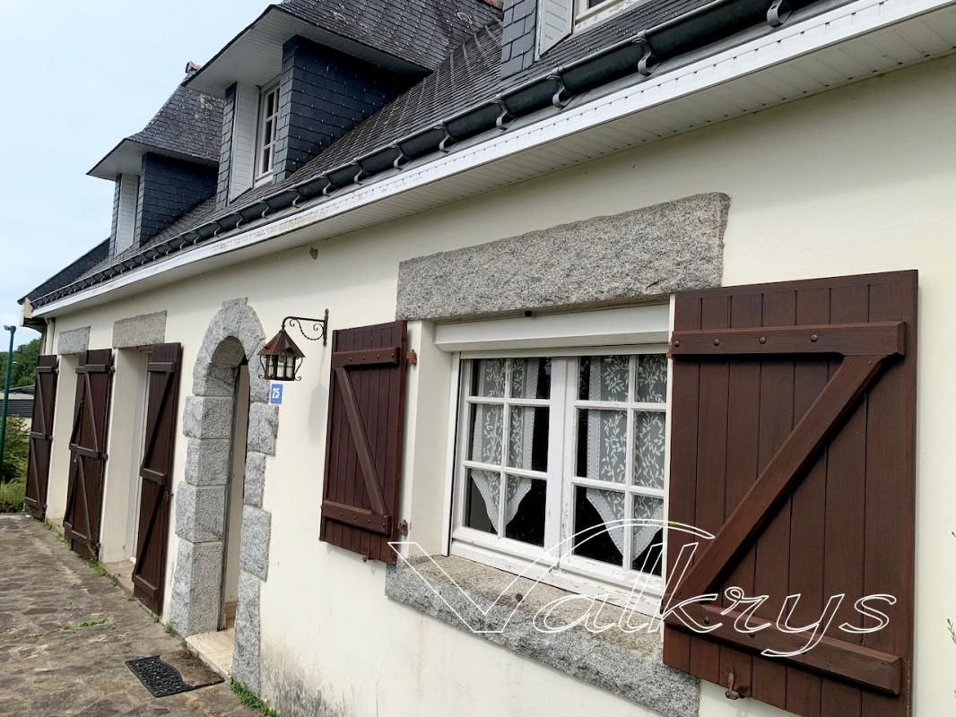 BANNALEC Belle maison bretonne 180m2,10P, 5CH, vie plain pied, 5km N165 3