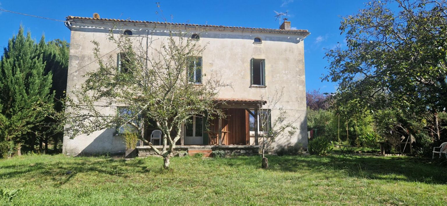 Maison en pierre - 33430 Bazas - 5 pièces - séchoir à tabac - terrasse - terrain 1338 m2