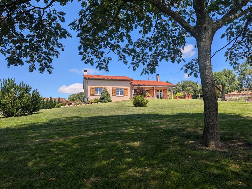 LE FOUSSERET Maison Le Fousseret 6 pièces124 m2 sur terrain de 3150 m² 1