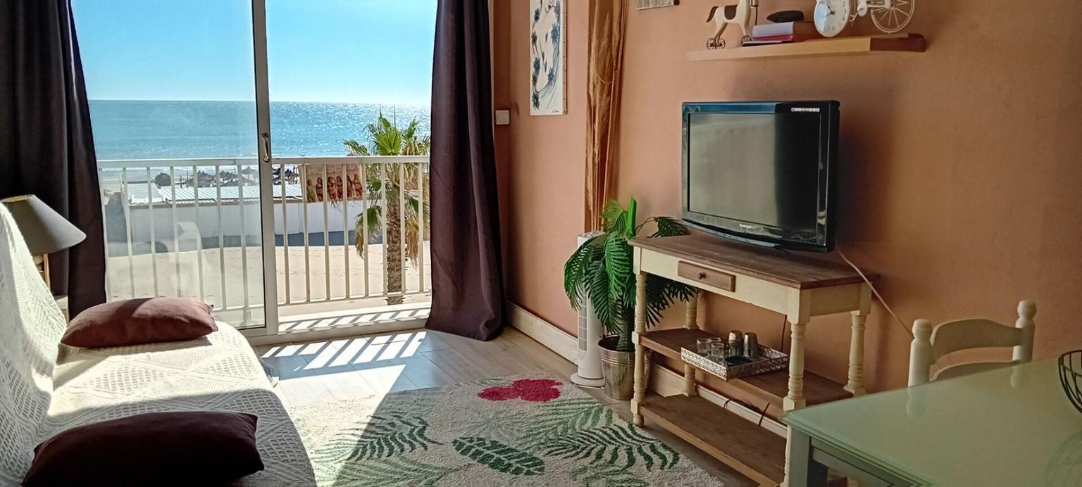 Studio vue mer Canet plage