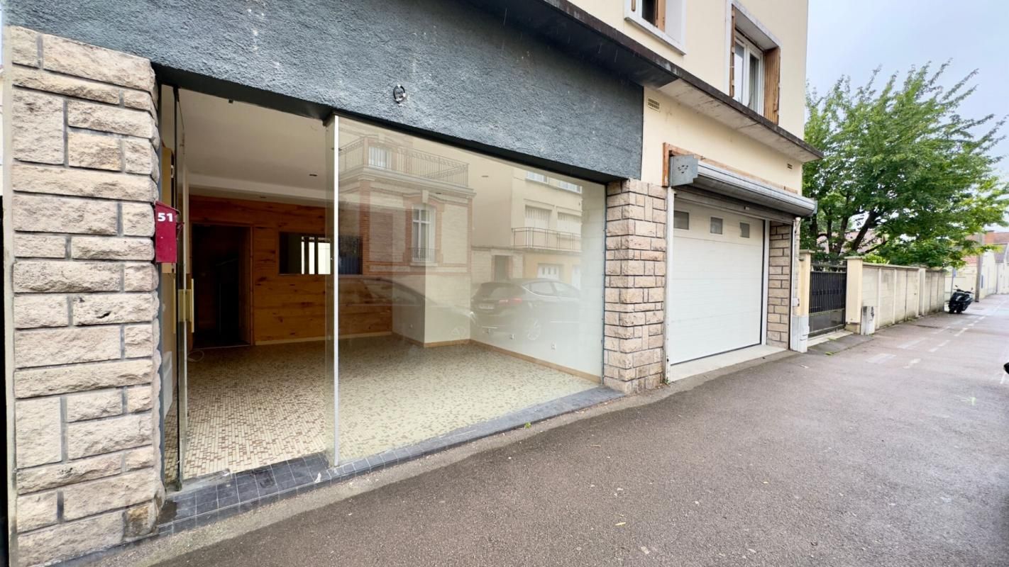 10000 TROYES - MURS COMMERCIAUX LIBRES,  Local 39 m²