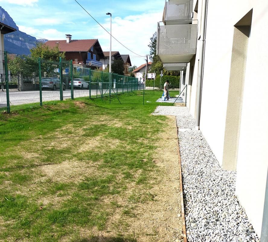 SALLANCHES Appartement Sallanches 4 pièce(s) 79 m2 + jardin privatif 169 m² 3