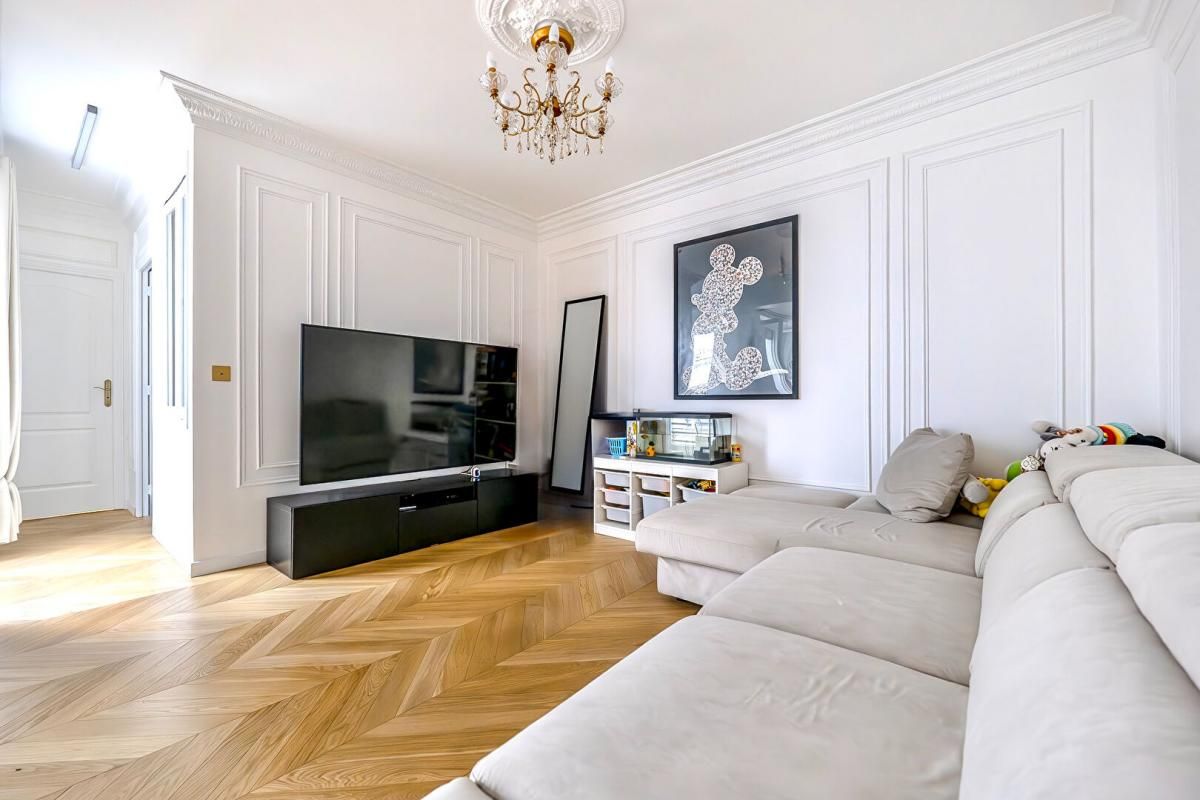 Appartement Paris 3 pièce(s) 56.63 m2