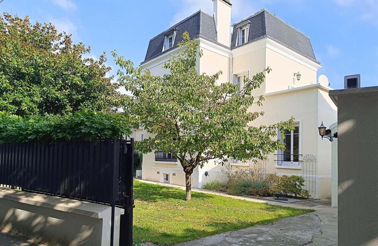 Maison Familiale 10 pièces 240m² NEUILLY-PLAISANCE (93360)