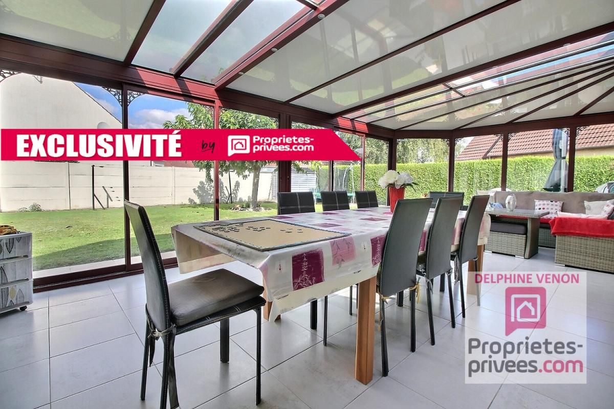 CHATEAUNEUF-SUR-LOIRE Exclusivité - Maison de plain pied avec triple garage sur un terrain de 1149 m² proche des commodités à Châteauneuf sur Loire 4