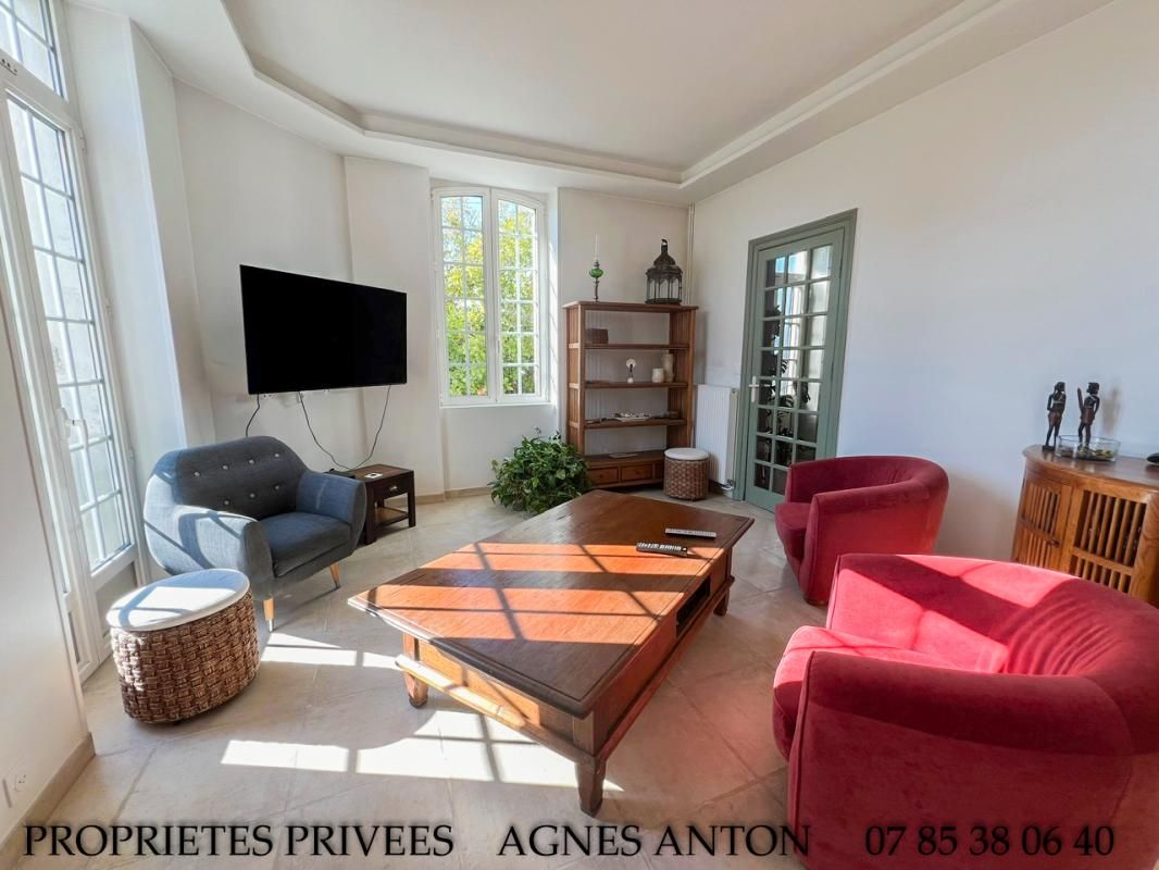 SALLES MAISON DE MAITRE 225M² 6 CHAMBRES SUR TERRAIN DE 2550M² AVEC GRANGES ET PISCINE 4