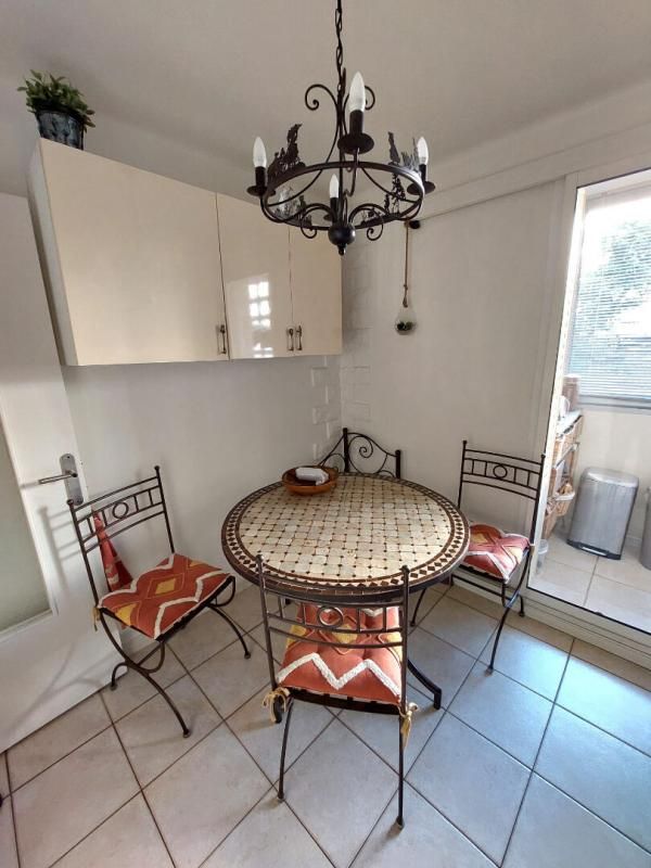 MARSEILLE-13E-ARRONDISSEMENT T3 + BALCON + DRESSING + LOGGIA + PARKING 2