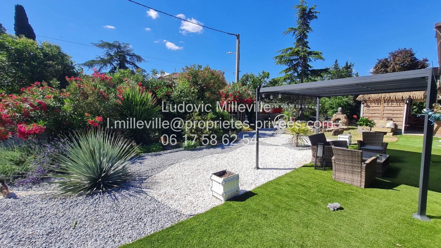 SAINT-GENIES-DE-FONTEDIT Villa atypique de 165 m² avec piscine et dépendance sur 936 m² de terrain 3