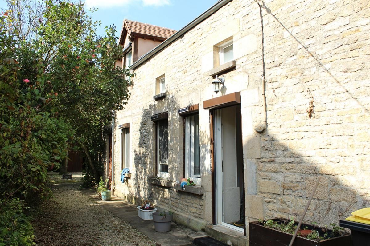 SENNEVOY-LE-BAS Maison de campagne  5 pièces secteur Ancy Le Franc 1