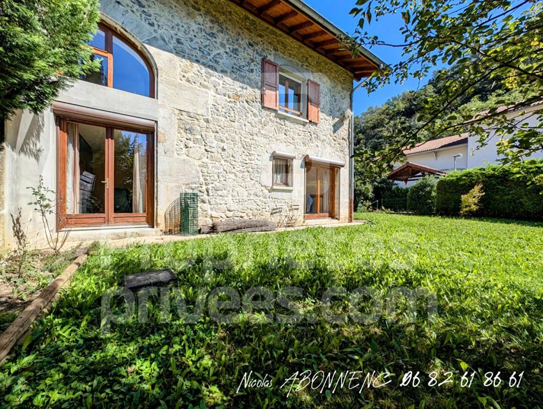 VARCES-ALLIERES-ET-RISSET Maison  6 pièce(s) 145.69 m2 2