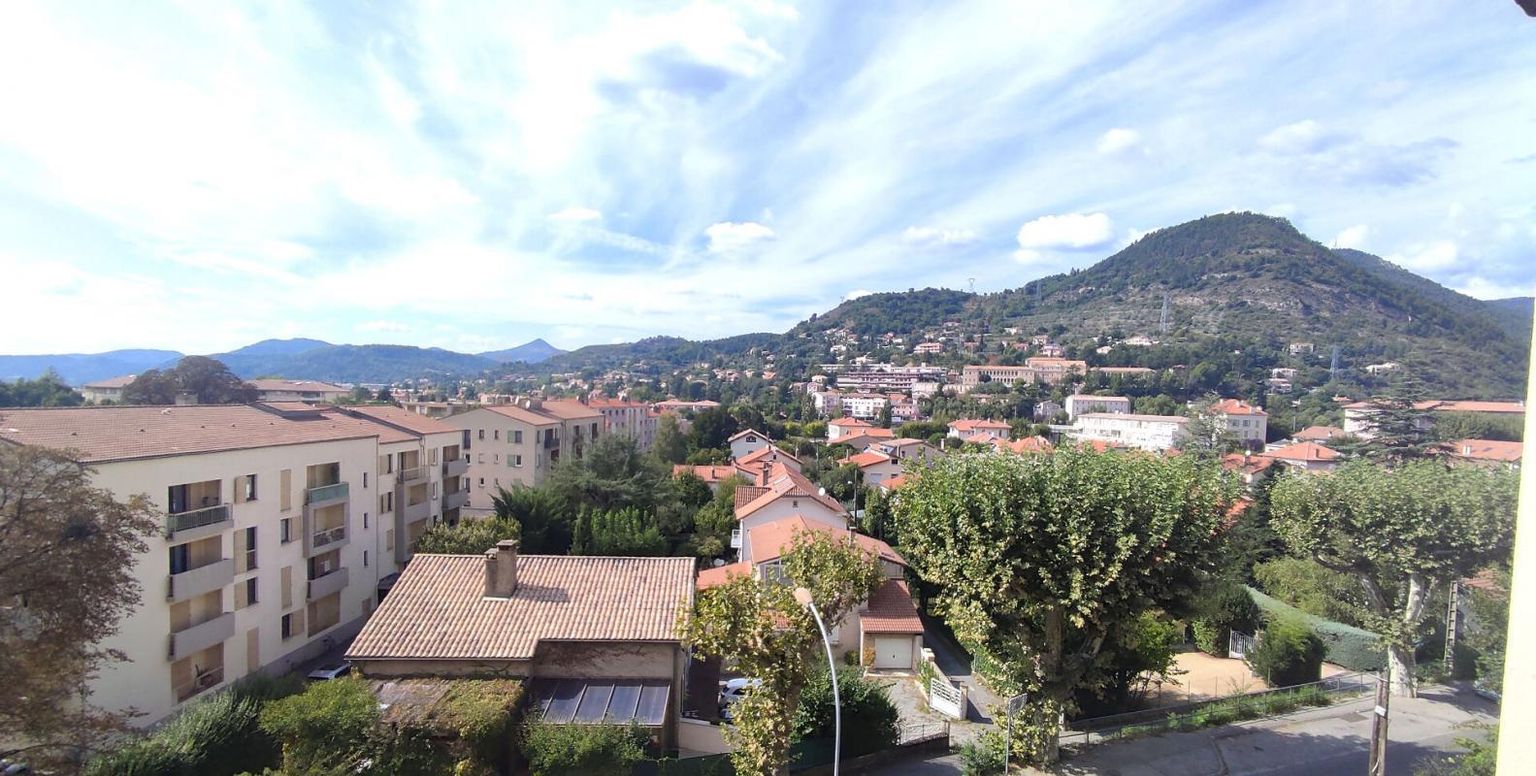 DIGNE-LES-BAINS Appartement  confortable avec  jolie vue 2