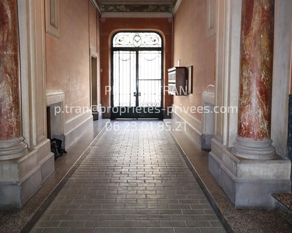 Beziers Centre Appartement haussmannien T5 avec garage