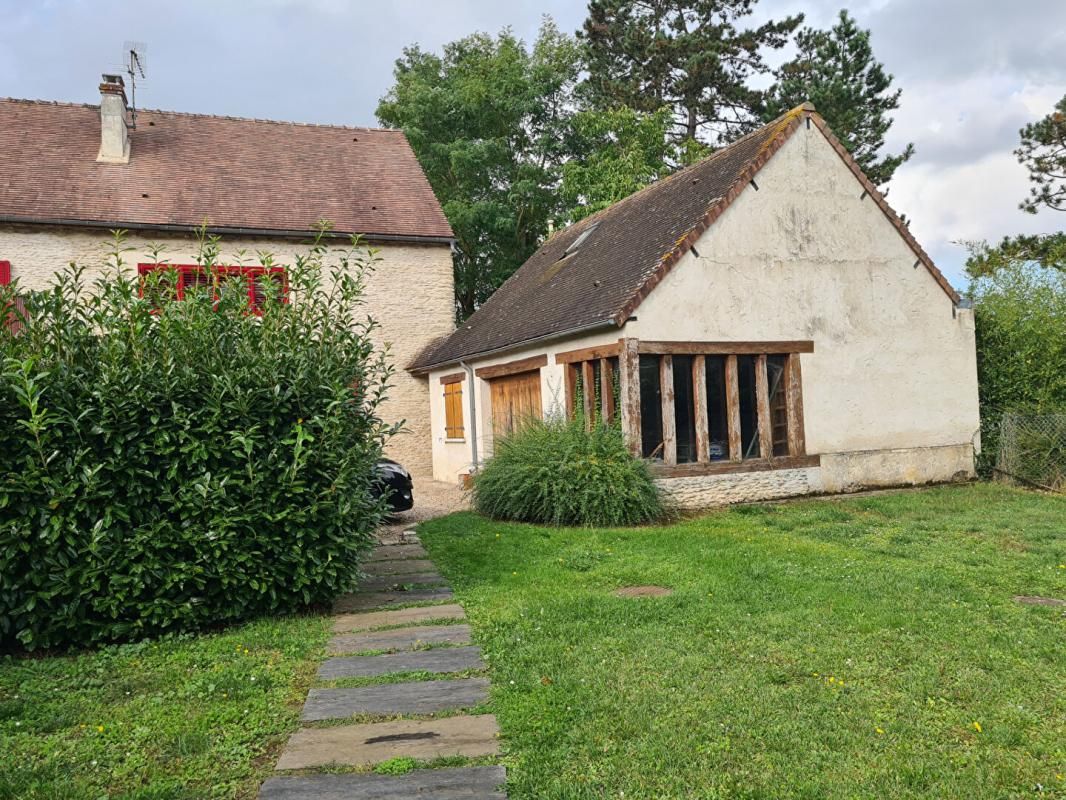 VAUX-SUR-EURE Vaux Sur Eure - Propriété de 1848 en pierres  de 180 m2 - garage et bâtiments - sur 2.000 m2 de terrain - Environnement calme  - Prix : 518.000 4