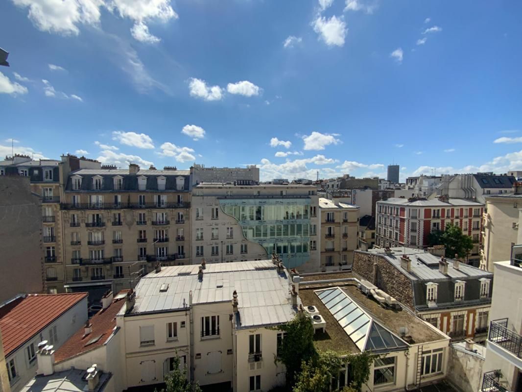 LEVALLOIS-PERRET Appartement au pied de la Mairie 1