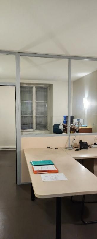 POITIERS Immeuble Commercial et d'habitation Poitiers 9 pièces 210 m2 4