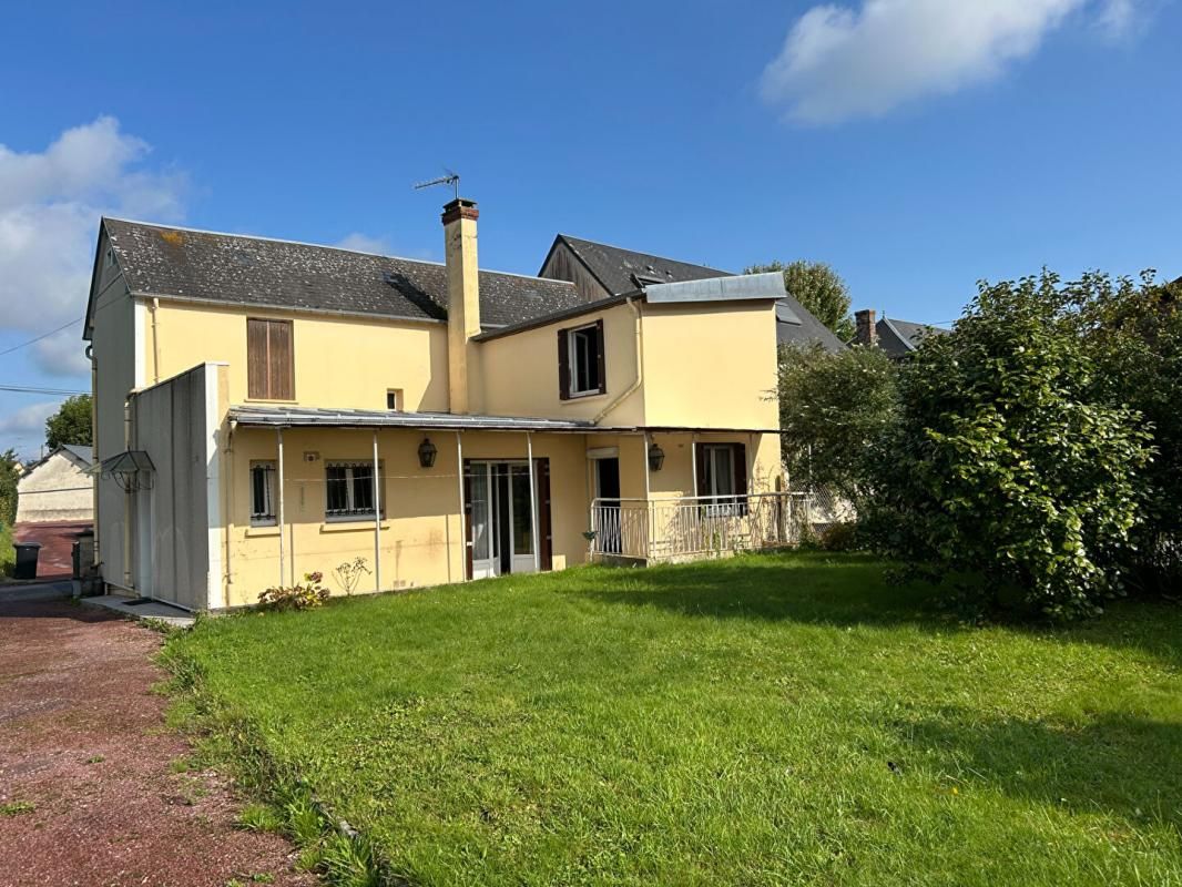 27210 Beuzeville Maison 7 pièces 136 m² + dépendance 294 000 Euros