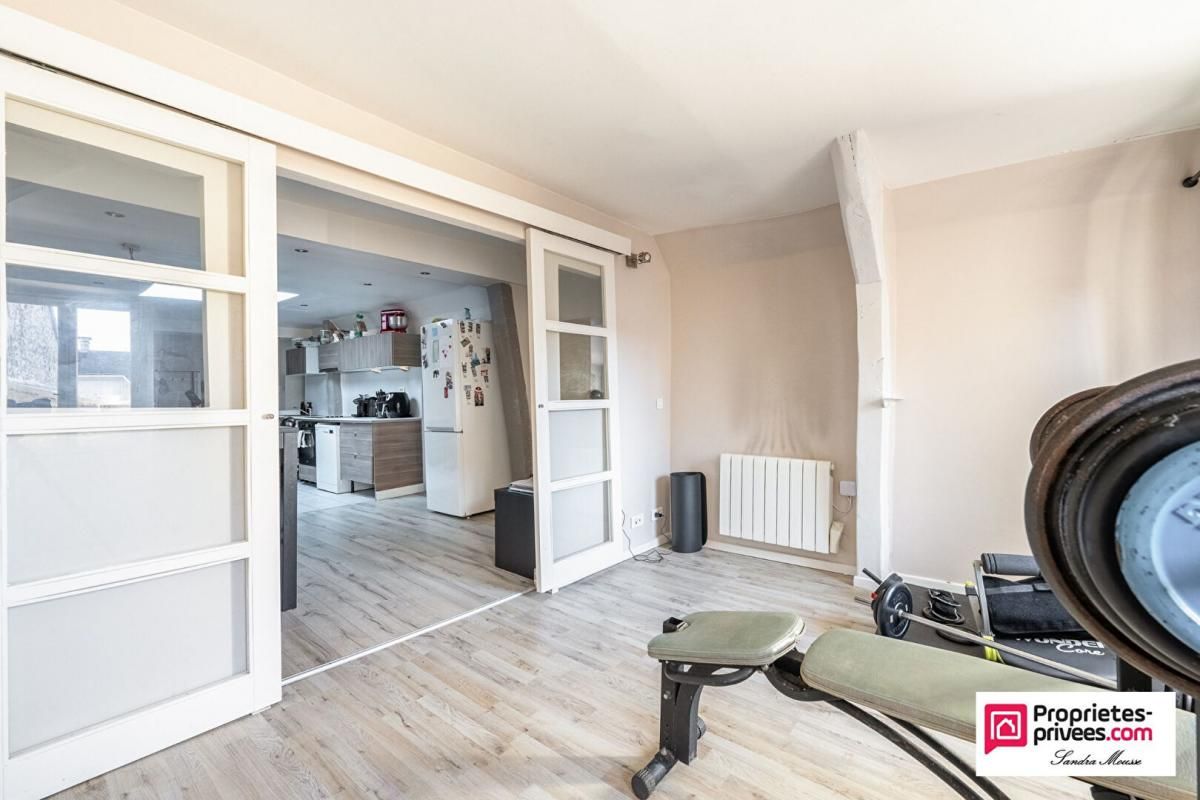 CHAMBLY À vendre : Bel appartement rénové au coeur de Chambly 4