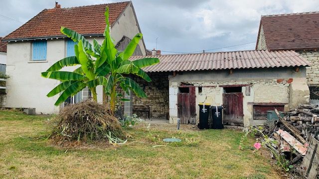 86270-Charmante Maison de Village avec Jardin et Possibilité Locative à proximité de La Roche-Posay