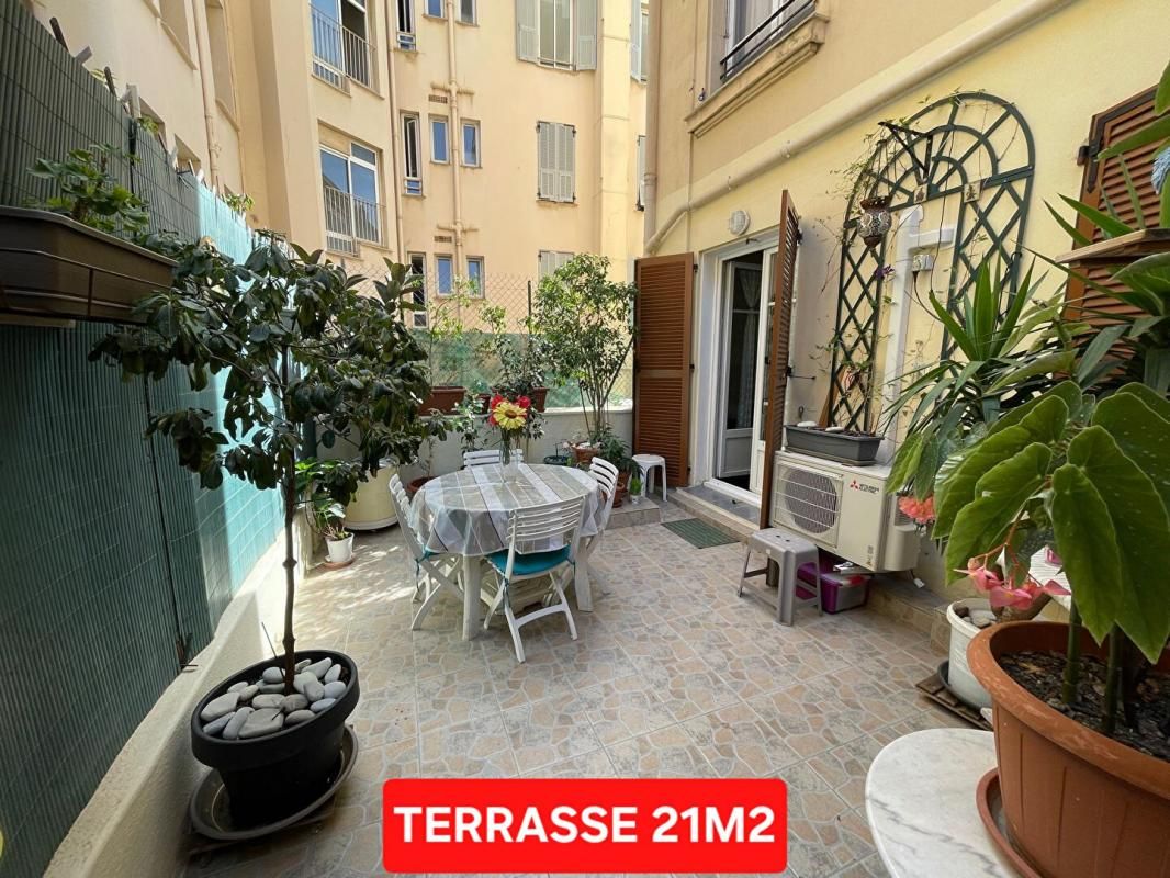 VENTE-  APPARTEMENT- NICE- - 2 pièces- 45m2- 1 chambre -TERRASSE  21m2 - Possibilité PARKING EN SUS