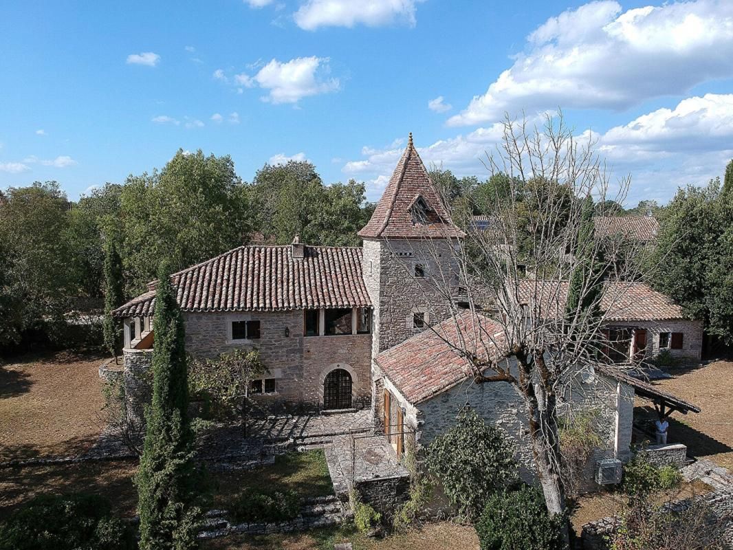 LALBENQUE Maison de caractère du XVIIème avec gite et piscine 2