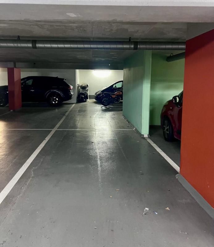 Parking / box  25 m2