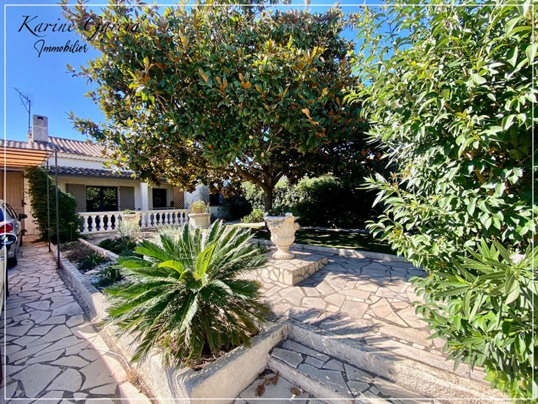 HYERES Maison en lotissement avec garage - proche de la plage de l'Almanarre 2